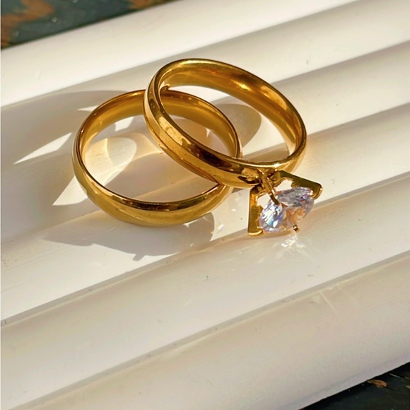 Engagement ring -wedding band set Gold-plated stainless steel, zirconia, size 7 - Picture 15 of 16